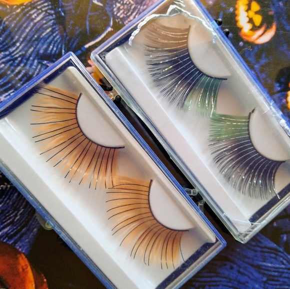 5/$13 NWOT Costume Lashes - Picture 2 of 6